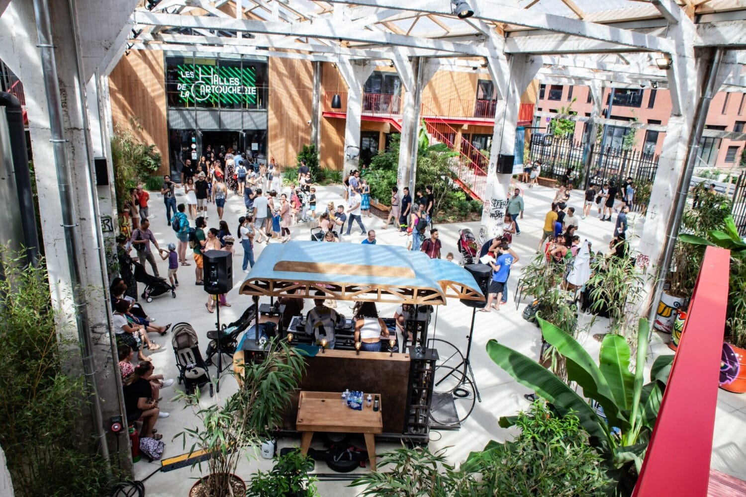 Evènement sous la serre des Halles de la Cartoucherie à Toulouse - crédit Jean-Marc Aspe