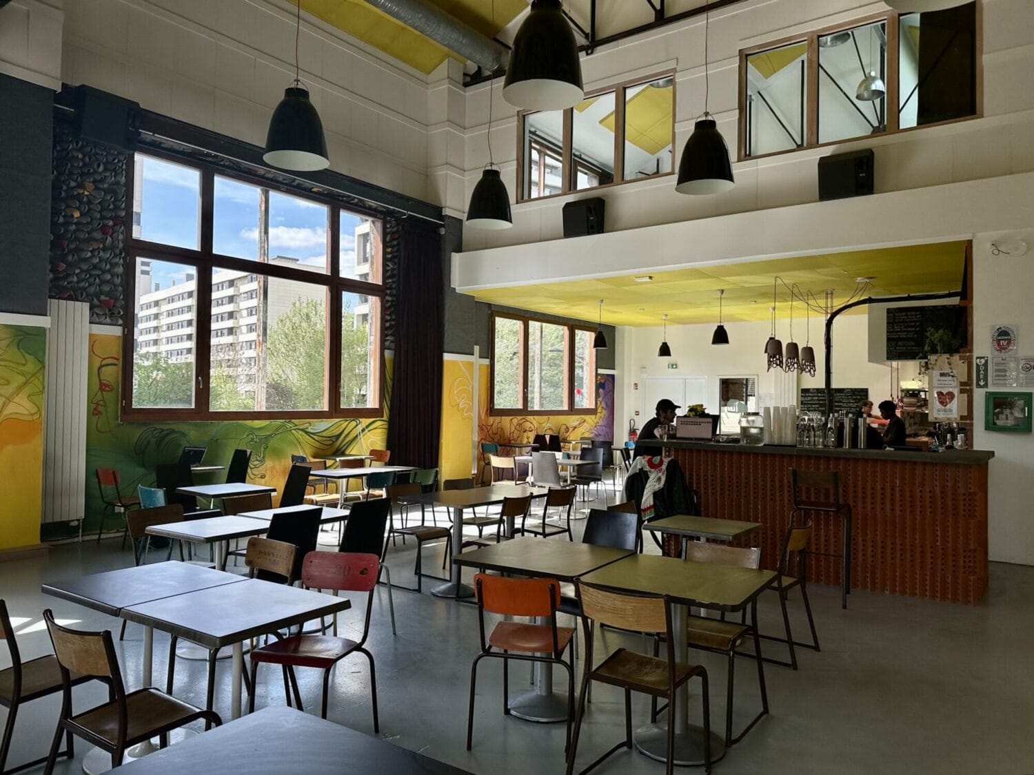 Le TLM à Paris 19ème - bar et restaurant