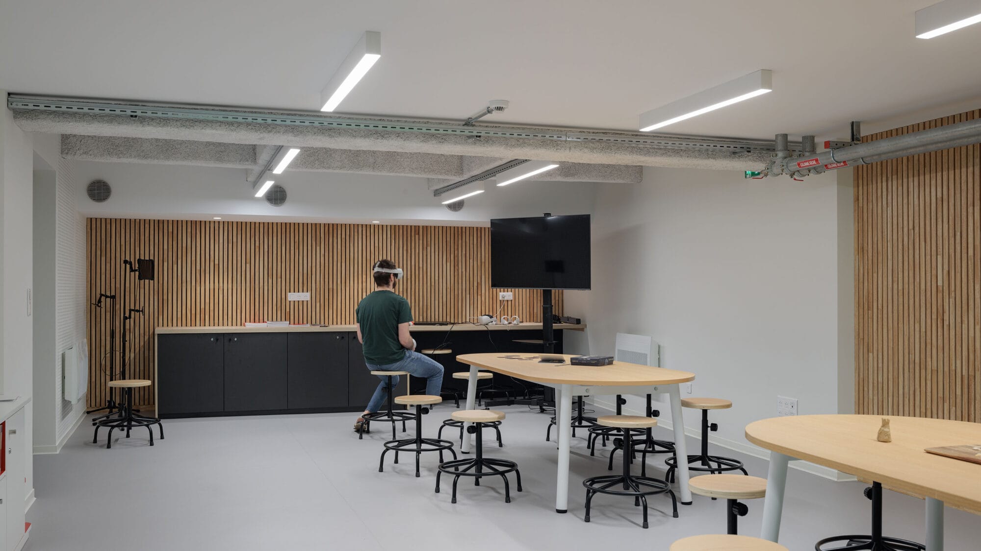 Aux Fabriques Reunies, Salem Mostefaoui