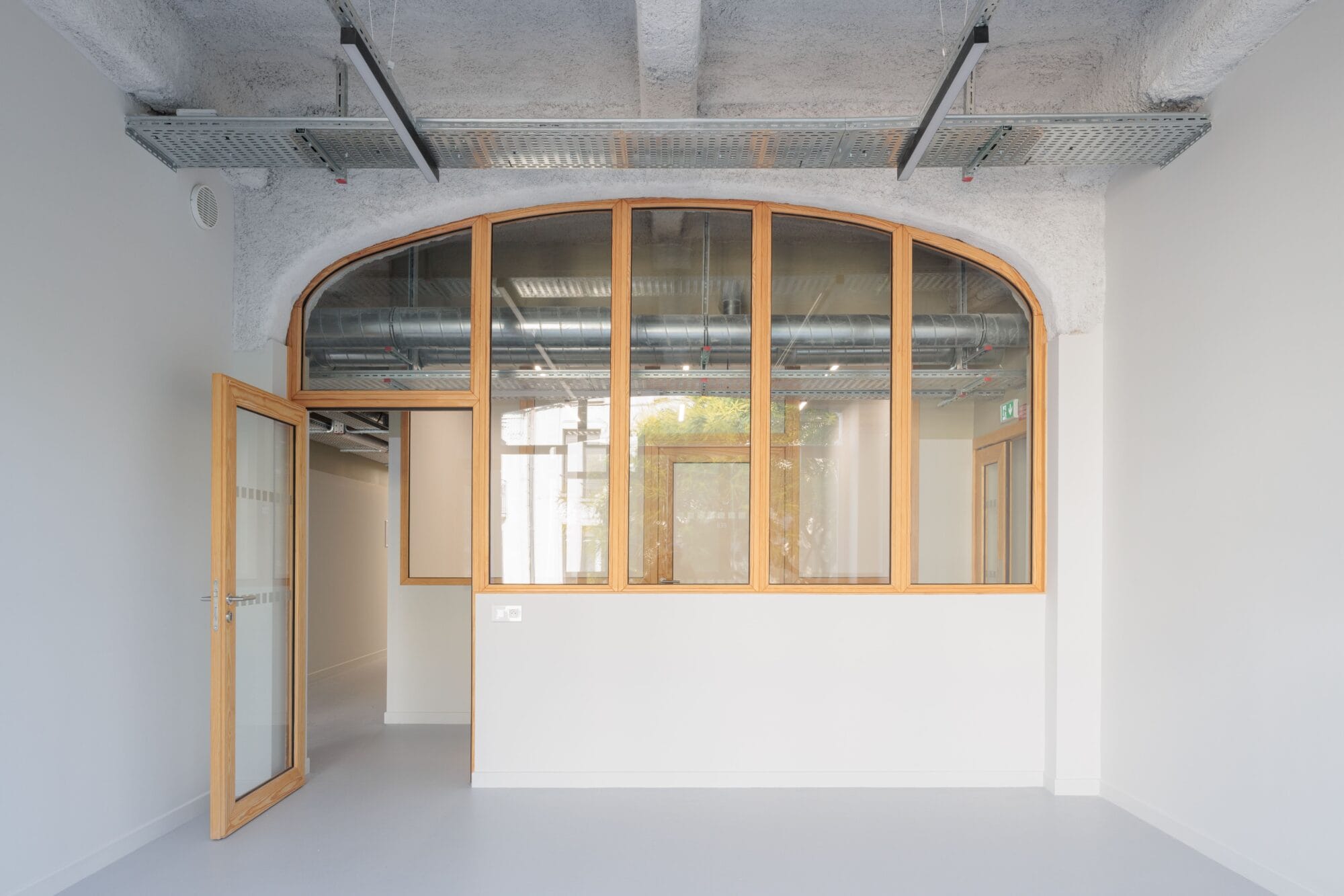 Aux Fabriques Reunies, Salem Mostefaoui