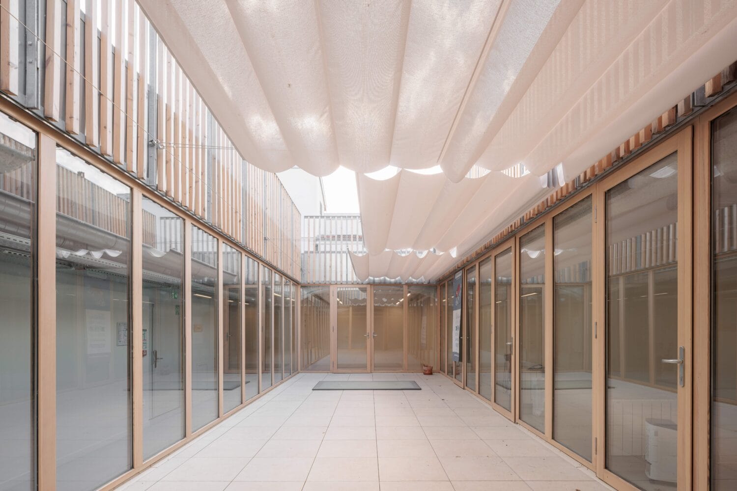 Aux Fabriques Reunies, Salem Mostefaoui